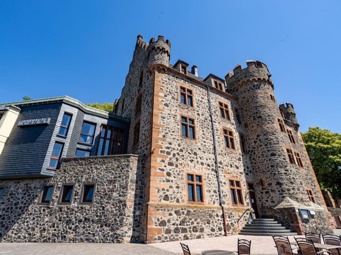 Burghotel Staufenberg Екстериор снимка