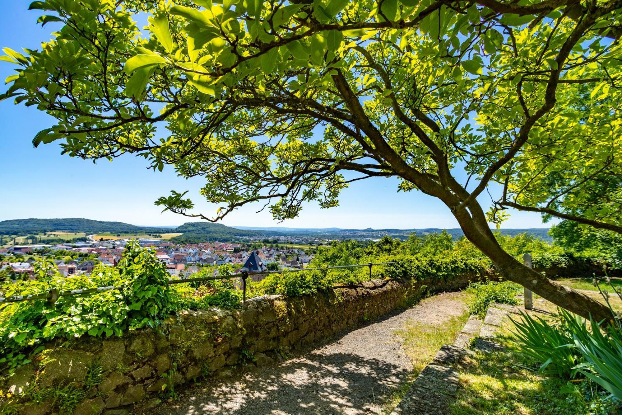 Burghotel Staufenberg Екстериор снимка