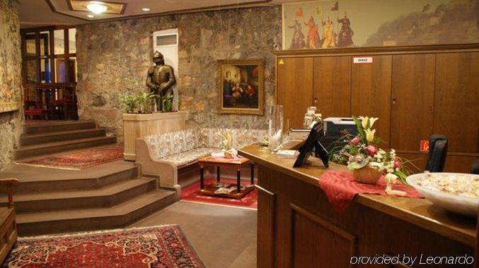 Burghotel Staufenberg Интериор снимка