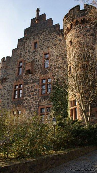 Burghotel Staufenberg Екстериор снимка